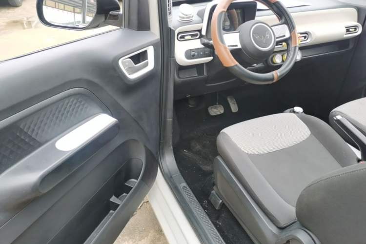 Used Wuling Hongguang MINIEV 2024 3rd Generation 215km Youth Edition Driver Seat