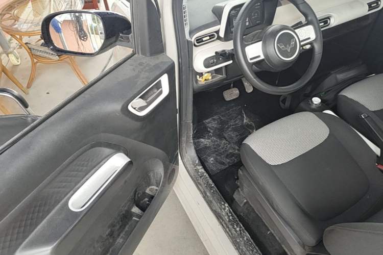 Used Wuling Hongguang MINIEV 2024 3rd Generation 215km Youth Edition Driver Seat