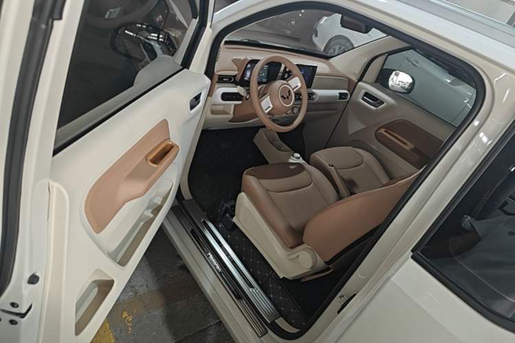 Used Wuling Hongguang MINIEV 2024 3rd Generation 215km Advanced Version Driver Seat