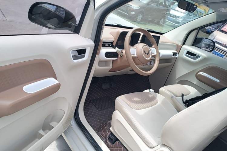 Used Wuling Hongguang MINIEV 2024 3rd Generation 215km Advanced Version Driver Seat