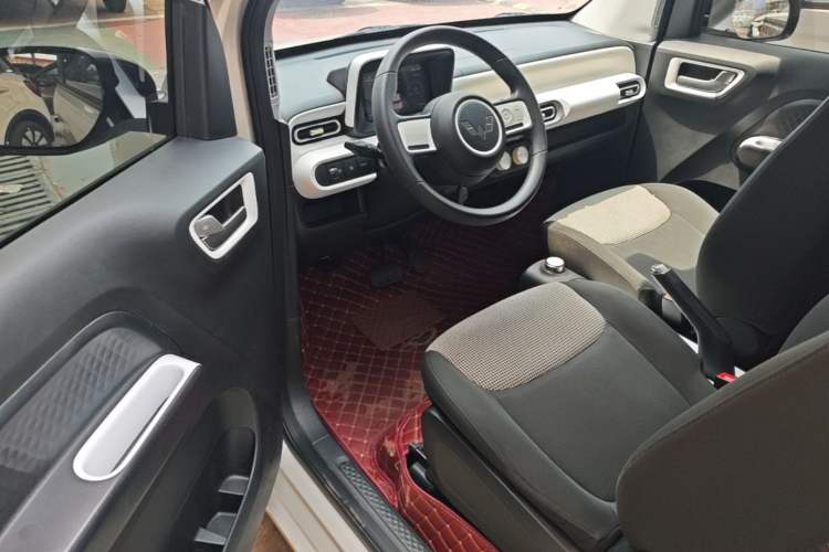 Used Wuling Hongguang MINIEV 2024 3rd Generation 215km Youth Edition Driver Seat
