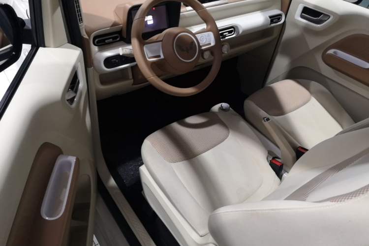 Used Wuling Hongguang MINIEV 2024 3rd Generation 215km Youth Edition Driver Seat