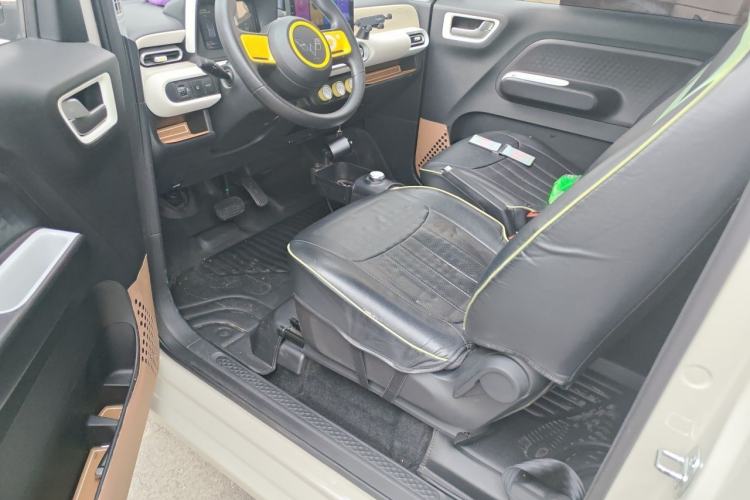 Used Wuling Hongguang MINIEV 2024 3rd Generation 215km Youth Edition Driver Seat