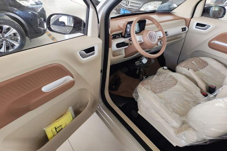 Used Wuling Hongguang MINIEV 2024 3rd Generation 215km Youth Edition Driver Seat