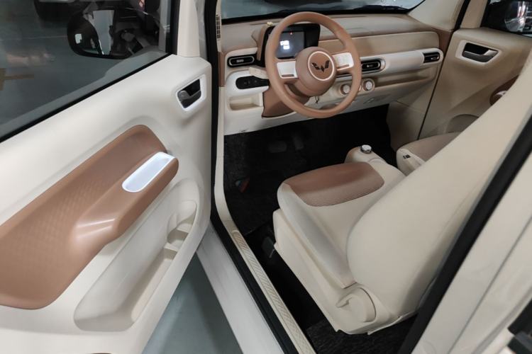 Used Wuling Hongguang MINIEV 2024 3rd Generation 215km Youth Edition Driver Seat