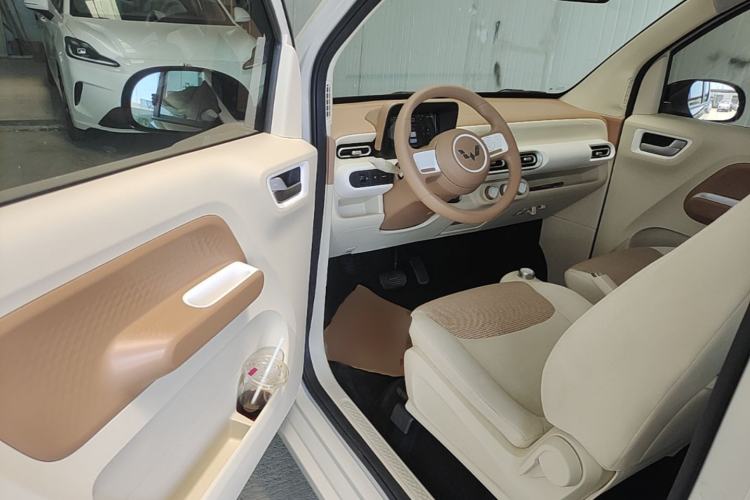 Used Wuling Hongguang MINIEV 2024 3rd Generation 215km Youth Edition Driver Seat