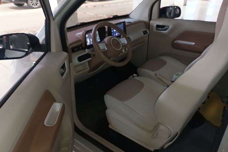 Used Wuling Hongguang MINIEV 2024 3rd Generation 215km Advanced Version Driver Seat