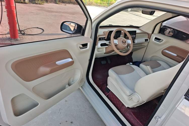 Used Wuling Hongguang MINIEV 2024 3rd Generation 215km Youth Edition Driver Seat