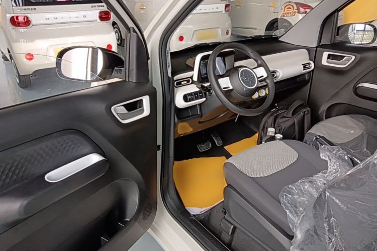 Used Wuling Hongguang MINIEV 2024 3rd Generation 215km Youth Edition Driver Seat