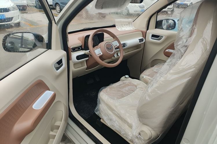 Used Wuling Hongguang MINIEV 2024 3rd Generation 215km Youth Edition Driver Seat