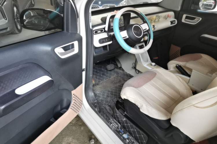 Used Wuling Hongguang MINIEV 2024 3rd Generation 215km Advanced Version Driver Seat