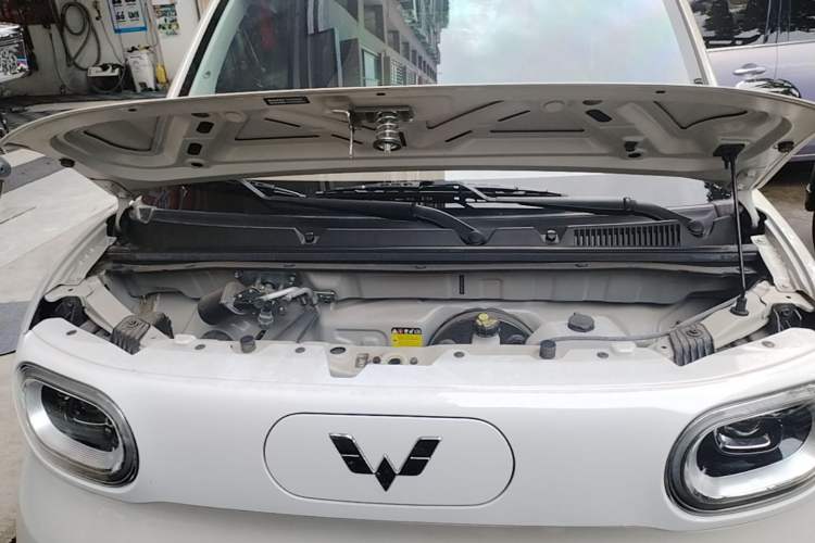 Used Wuling Hongguang MINIEV 2024 3rd Generation 215km Youth Edition Engine Bay
