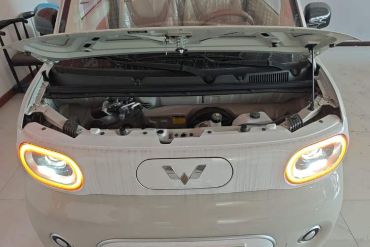 Used Wuling Hongguang MINIEV 2024 3rd Generation 215km Youth Edition Engine Bay