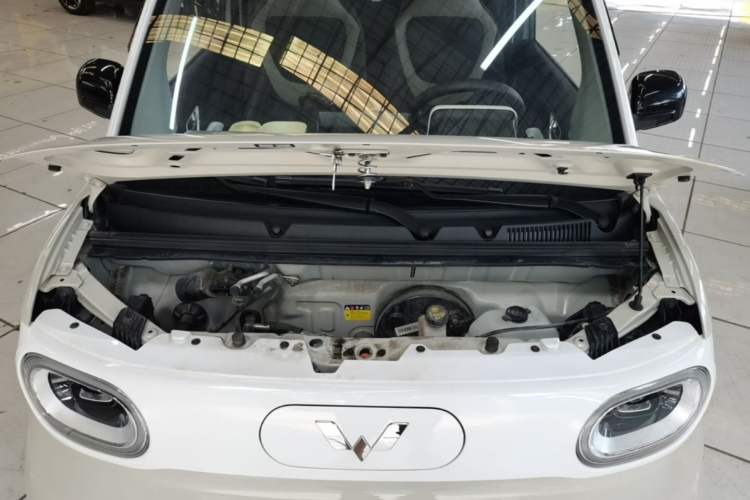 Used Wuling Hongguang MINIEV 2024 3rd Generation 215km Advanced Version Engine Bay