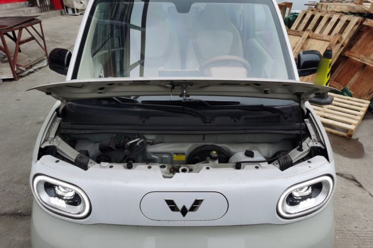 Used Wuling Hongguang MINIEV 2024 3rd Generation 215km Advanced Version Engine Bay