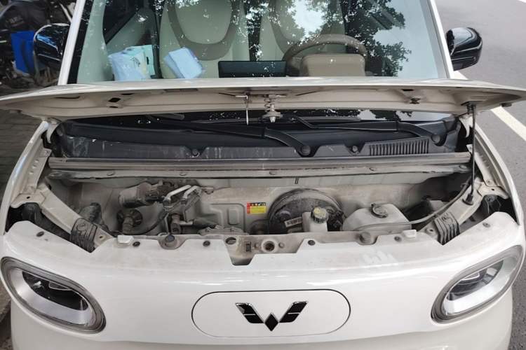 Used Wuling Hongguang MINIEV 2024 3rd Generation 215km Advanced Version Engine Bay