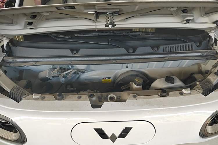 Used Wuling Hongguang MINIEV 2024 3rd Generation 215km Advanced Version Engine Bay