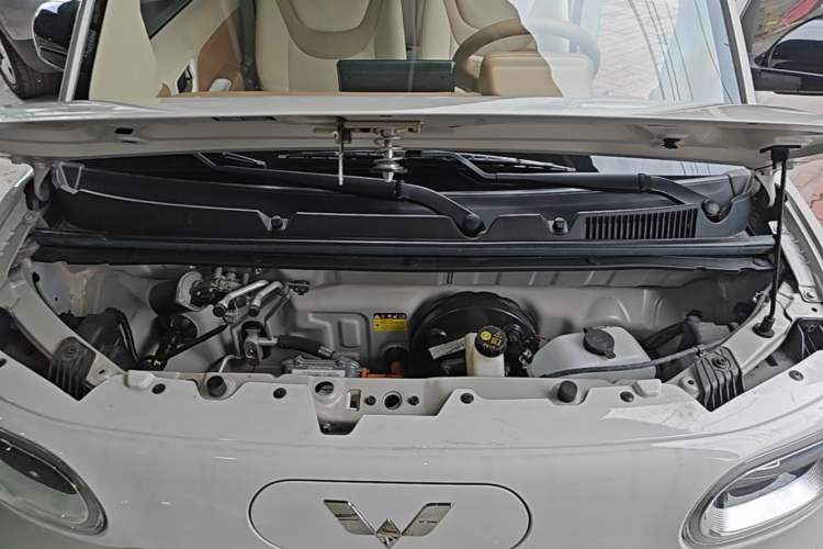 Used Wuling Hongguang MINIEV 2024 3rd Generation 215km Youth Edition Engine Bay