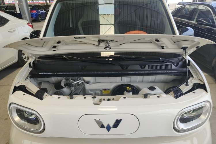 Used Wuling Hongguang MINIEV 2024 3rd Generation 215km Advanced Version Engine Bay