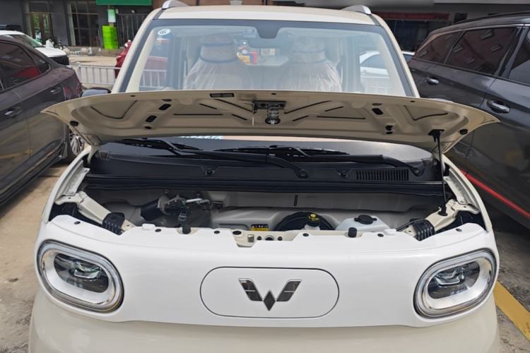 Used Wuling Hongguang MINIEV 2024 3rd Generation 215km Youth Edition Engine Bay