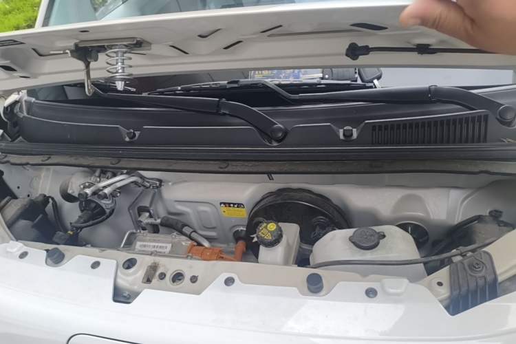 Used Wuling Hongguang MINIEV 2024 3rd Generation 215km Youth Edition Engine Bay