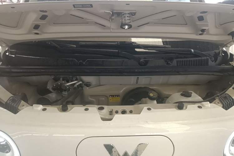 Used Wuling Hongguang MINIEV 2024 3rd Generation 215km Advanced Version Engine Bay