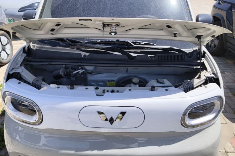 Used Wuling Hongguang MINIEV 2024 3rd Generation 215km Youth Edition Engine Bay