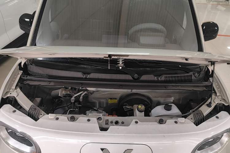 Used Wuling Hongguang MINIEV 2024 3rd Generation 215km Youth Edition Engine Bay