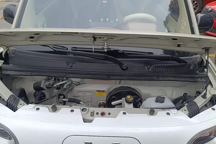 Used Wuling Hongguang MINIEV 2024 3rd Generation 215km Youth Edition Engine Bay