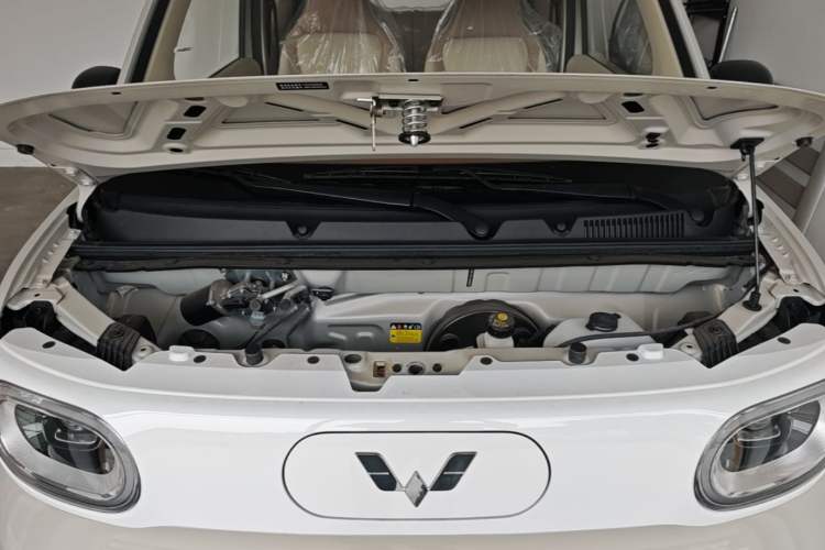 Used Wuling Hongguang MINIEV 2024 3rd Generation 215km Youth Edition Engine Bay
