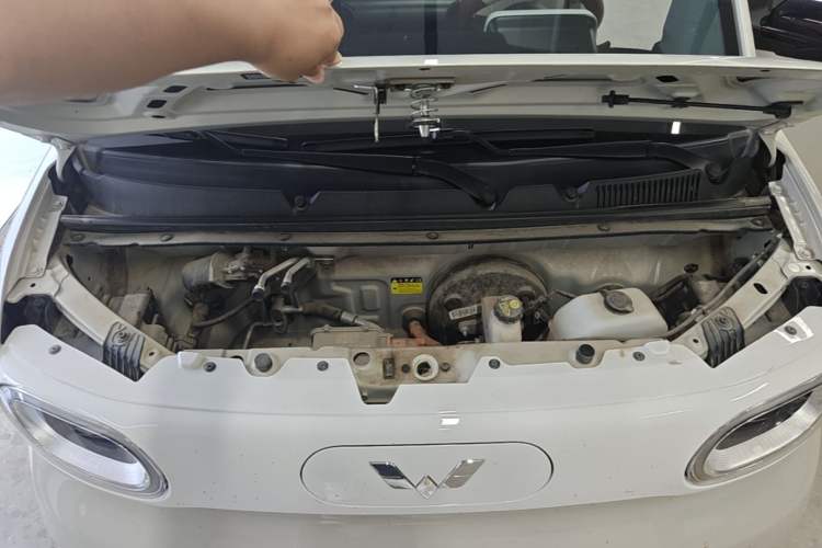 Used Wuling Hongguang MINIEV 2024 3rd Generation 215km Youth Edition Engine Bay