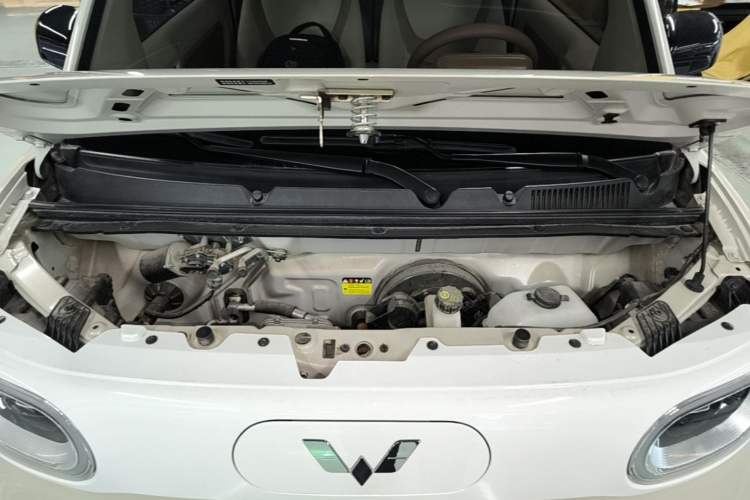 Used Wuling Hongguang MINIEV 2024 3rd Generation 215km Youth Edition Engine Bay