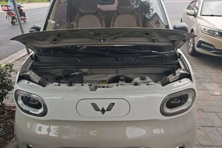 Used Wuling Hongguang MINIEV 2024 3rd Generation 215km Advanced Version Engine Bay