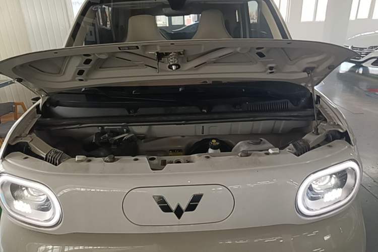 Used Wuling Hongguang MINIEV 2024 3rd Generation 215km Youth Edition Engine Bay