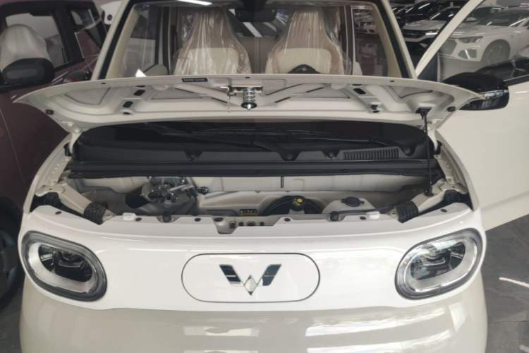 Used Wuling Hongguang MINIEV 2024 3rd Generation 215km Youth Edition Engine Bay