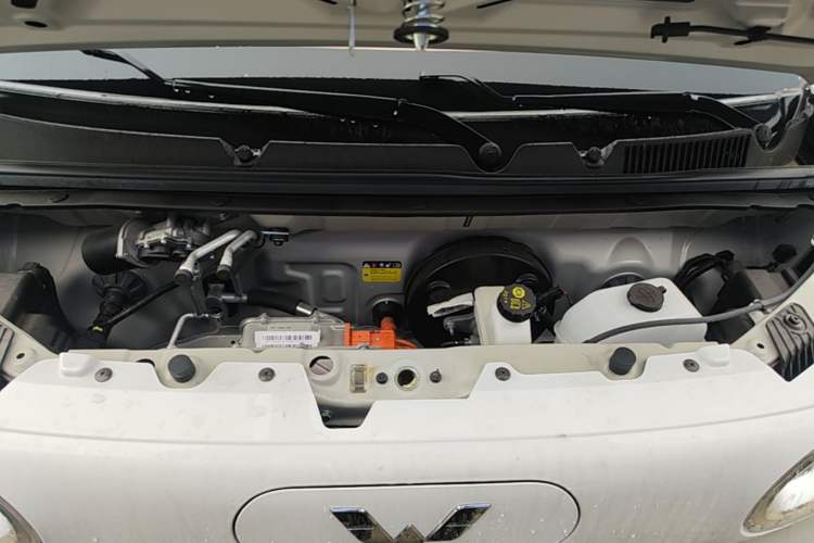 Used Wuling Hongguang MINIEV 2024 3rd Generation 215km Youth Edition Engine Bay