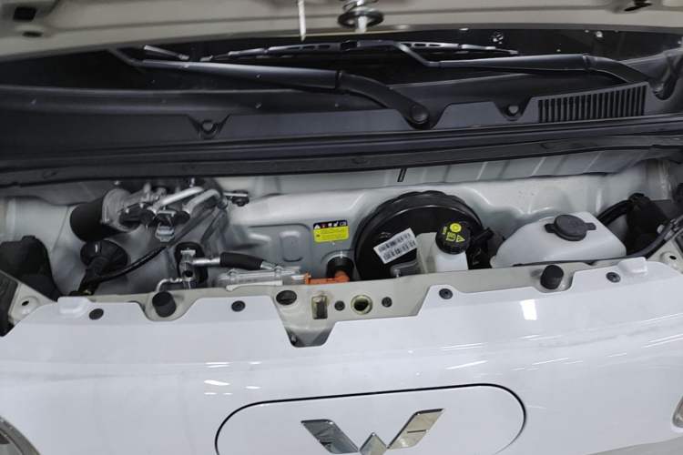 Used Wuling Hongguang MINIEV 2024 3rd Generation 215km Youth Edition Engine Bay