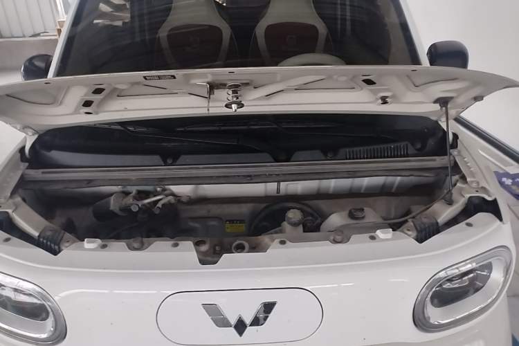 Used Wuling Hongguang MINIEV 2024 3rd Generation 215km Advanced Version Engine Bay