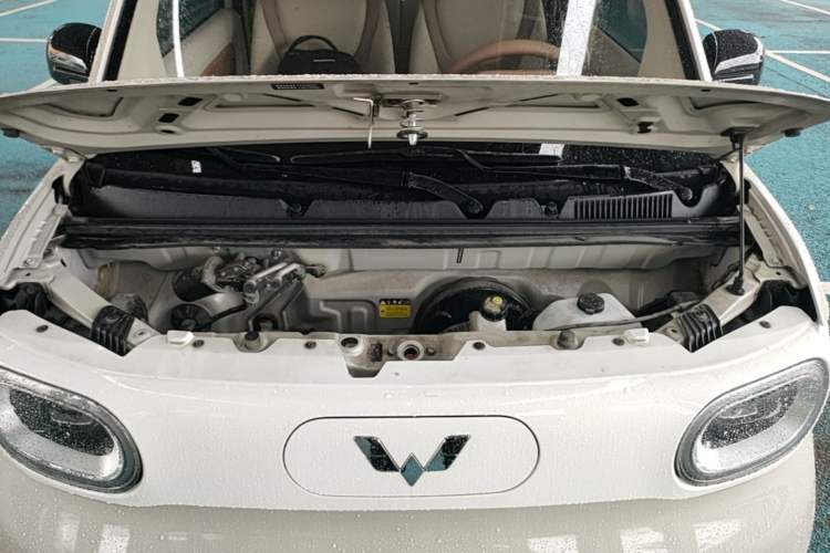 Used Wuling Hongguang MINIEV 2024 3rd Generation 215km Youth Edition Engine Bay