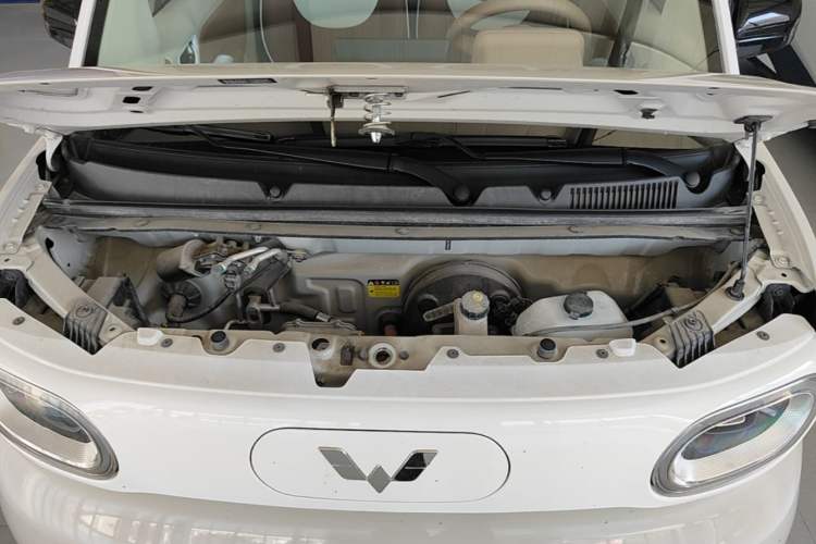 Used Wuling Hongguang MINIEV 2024 3rd Generation 215km Advanced Version Engine Bay