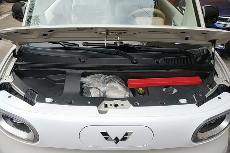Used Wuling Hongguang MINIEV 2024 3rd Generation 215km Advanced Version Engine Bay