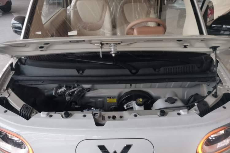 Used Wuling Hongguang MINIEV 2024 3rd Generation 215km Youth Edition Engine Bay