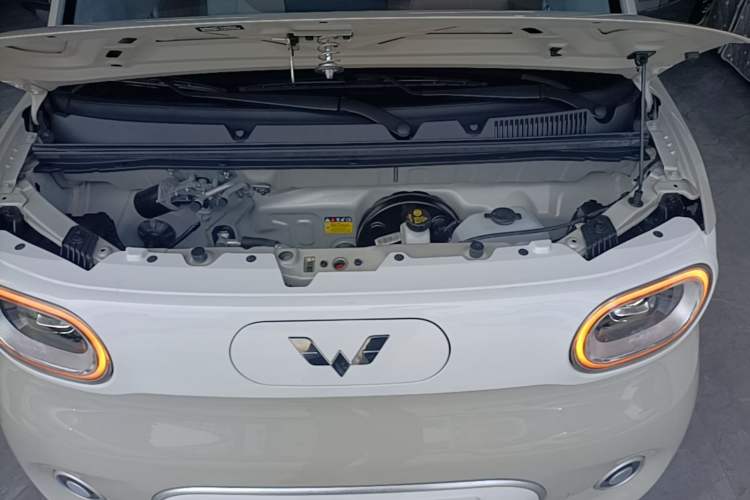 Used Wuling Hongguang MINIEV 2024 3rd Generation 215km Youth Edition Engine Bay