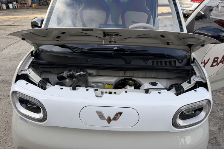 Used Wuling Hongguang MINIEV 2024 3rd Generation 215km Youth Edition Engine Bay