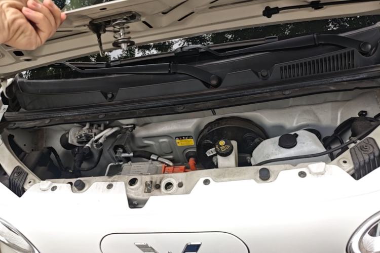 Used Wuling Hongguang MINIEV 2024 3rd Generation 215km Youth Edition Engine Bay