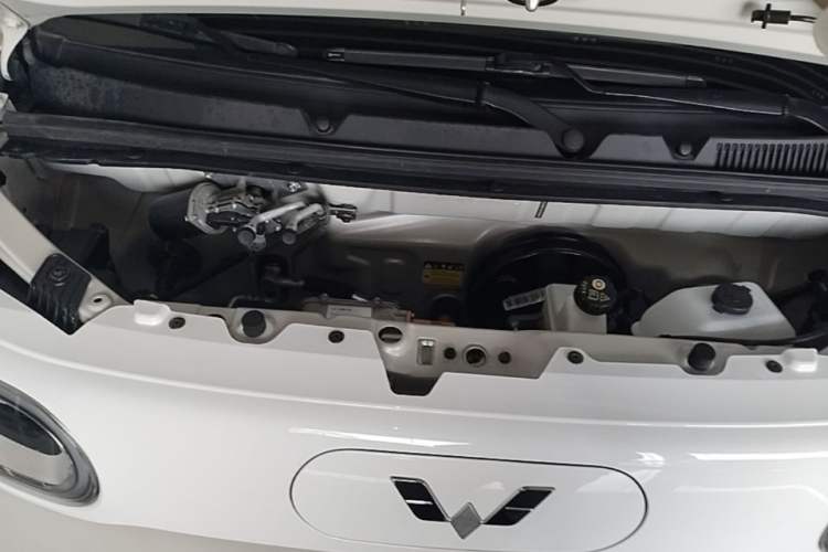 Used Wuling Hongguang MINIEV 2024 3rd Generation 215km Youth Edition Engine Bay