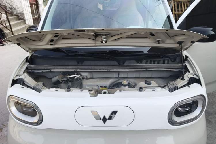 Used Wuling Hongguang MINIEV 2024 3rd Generation 215km Advanced Version Engine Bay