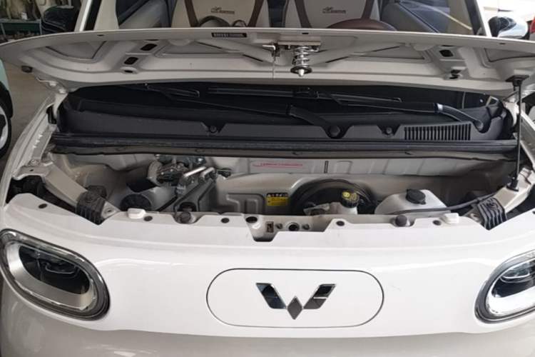 Used Wuling Hongguang MINIEV 2024 3rd Generation 215km Youth Edition Engine Bay