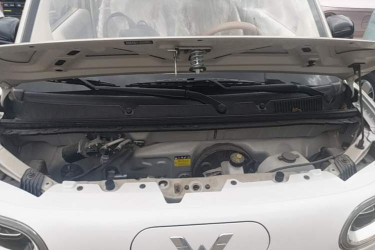 Used Wuling Hongguang MINIEV 2024 3rd Generation 215km Youth Edition Engine Bay