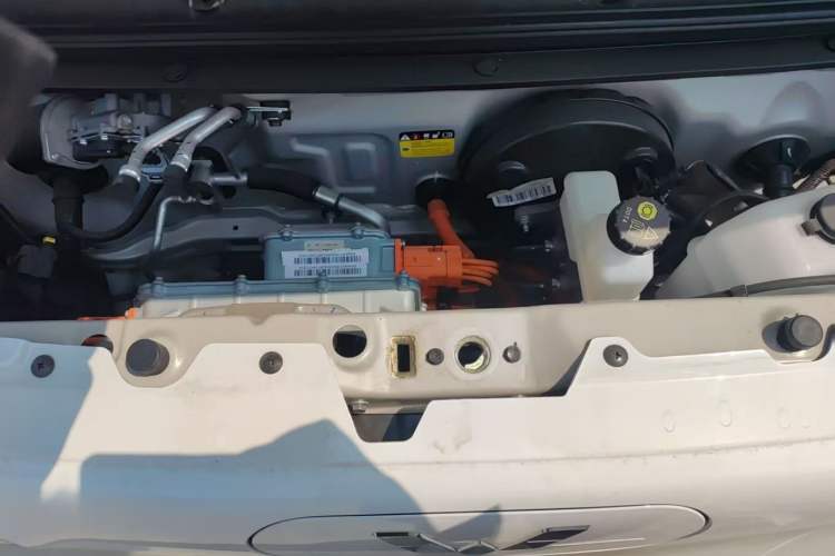 Used Wuling Hongguang MINIEV 2024 3rd Generation 215km Youth Edition Engine Bay